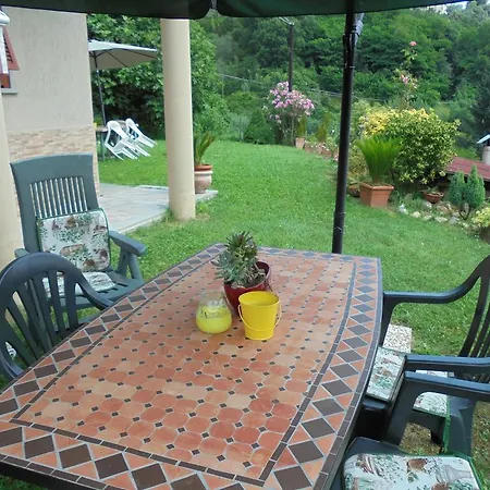 Semesterbostad Casa Lilly *